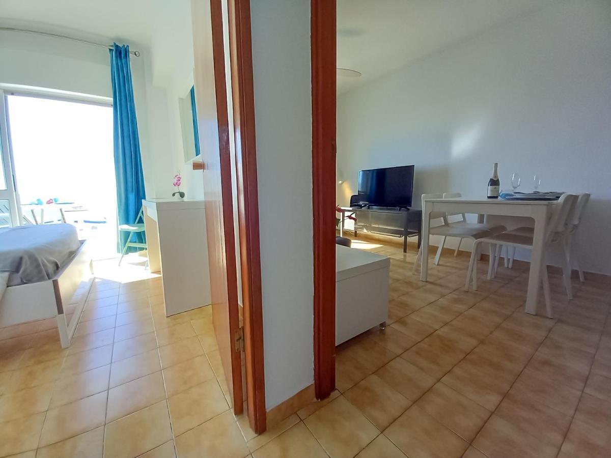 Mira Atlantico 13- Terraco Com Vista Mar E Cidade, Wifi, 80Mt Praia Quarteira Esterno foto